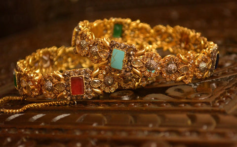 Bangle pair